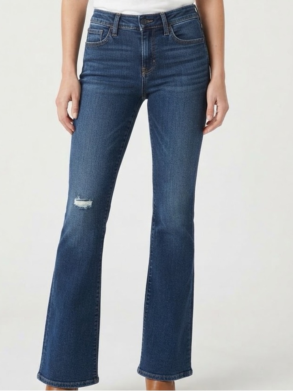 Levi's Women's Blue Distressed Modern Bootcut Jeans Size 4